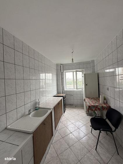 Apartament cu 2 camere decomandat în Crângași