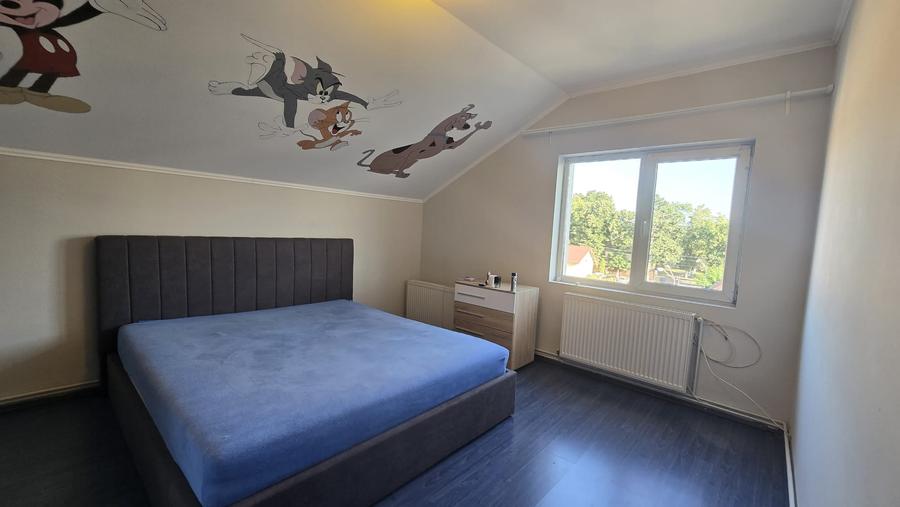 Apartament cu 2 camere semidecomandat în Giroc