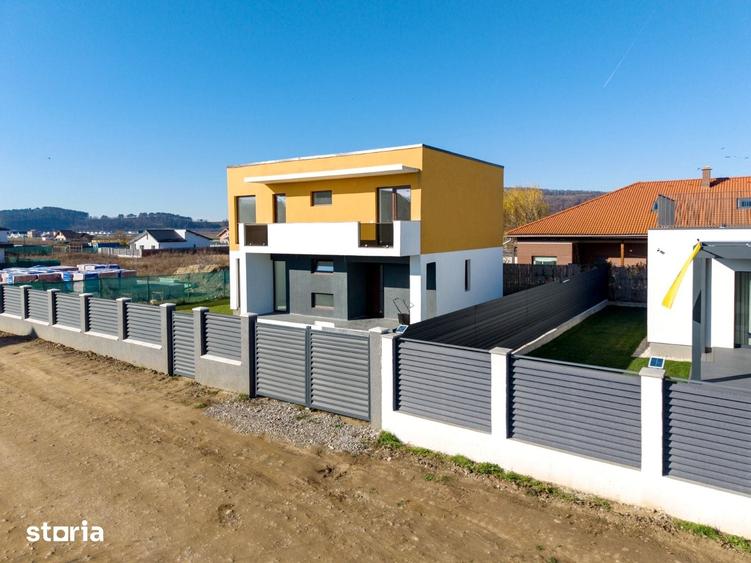 Casă cu 5 camere cu Teren 418 Mp în Hărman