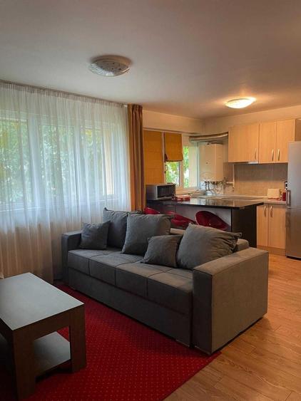 Apartament cu 4 camere decomandat în 7 Noiembrie