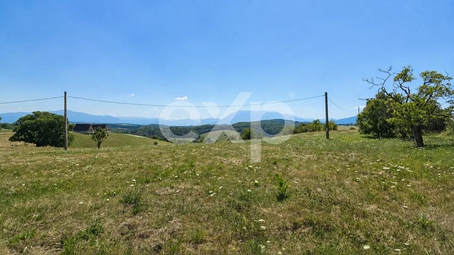 Teren Construcții extravilan de 3000 mp, în Poiana Mărului