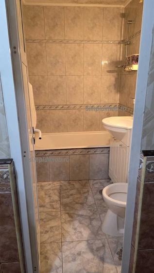 Apartament cu 2 camere decomandat în Titan
