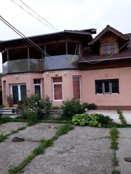Casă cu Teren 2600 Mp în Central