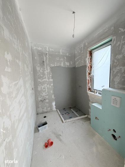 Casă cu 4 camere cu Teren 250 Mp în Central