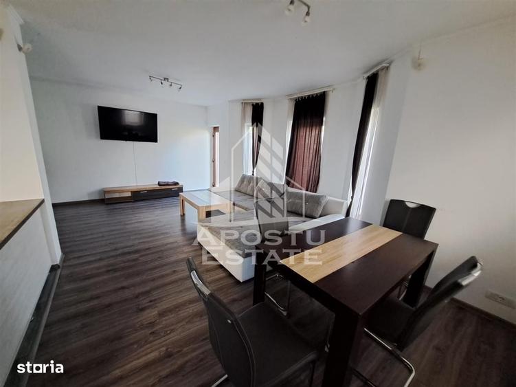 Casă cu 4 camere în Dumbrăvița