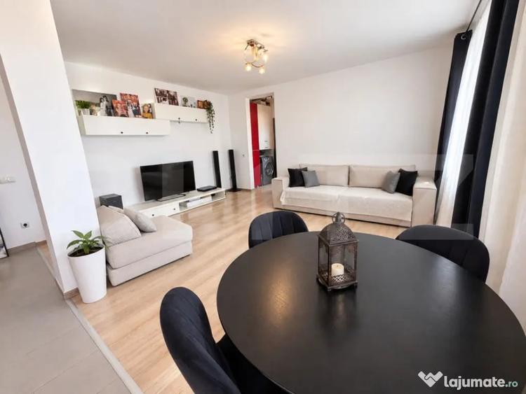 Apartament cu 2 camere semidecomandat în Obcini