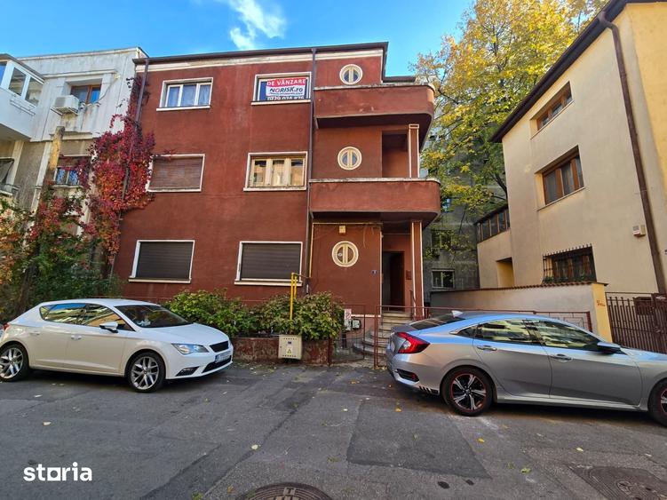 Apartament cu 3 camere în Cotroceni