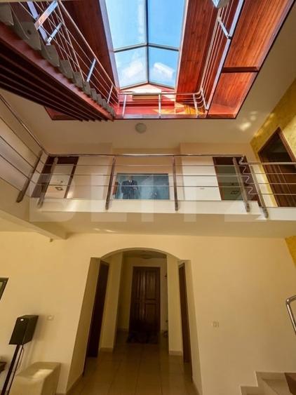 Casă individuală cu 6 camere cu Canalizare în Remetea Mare