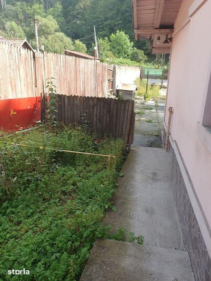 Casă cu Teren 327 Mp în Central