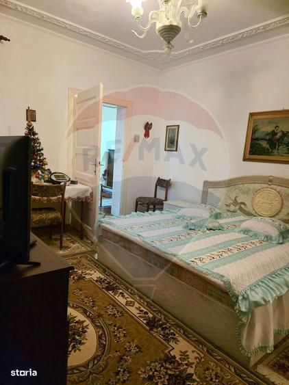 Casa cu 5 camere de vanzare in centrul orasului Talmaciu - 4