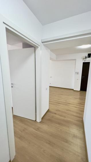 Unirii / 13 Septembrie / Casa Poporului / Hotelul Marriott / Bloc 2022 - 11