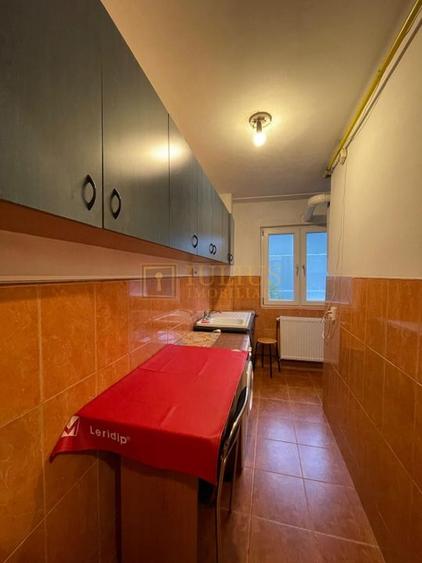 1 Camera ultracentral, in zona Medicina - 7