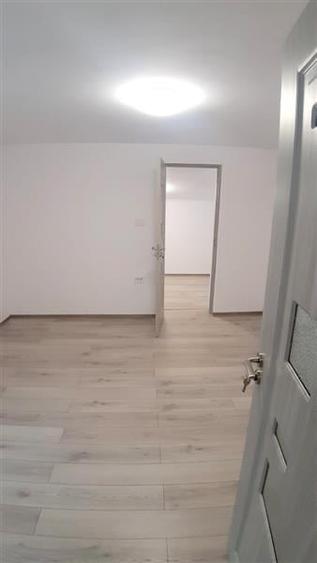 Proprietate ideala pentru familie extinsa sau investitie  Serbanesti, Bacau - 15