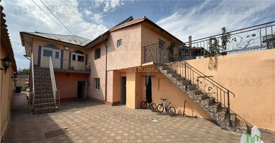 Casa individuala cu 8 camere in zona metrou Republica Casa individuala cu 8 camere in zona metrou Republica