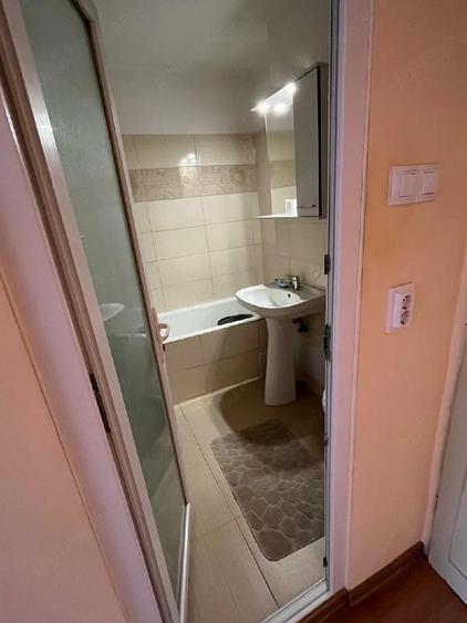 De vanzare Apartament 2 Camere, Confort 1, Decomandat, Bascov Centru, an 1985 - 4