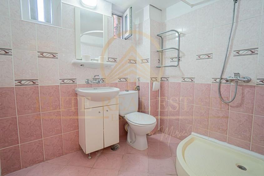 Hotel de vânzare în centrul stațiunii Eforie Sud - 9