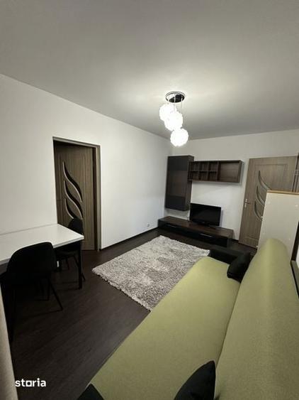 Inchiriez Apartament 2 camere , zona centrala, parter - 2