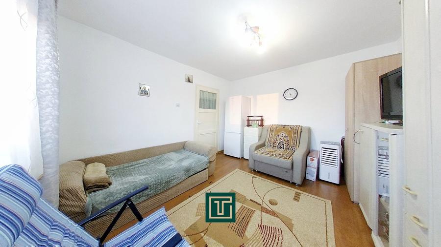 Garsonieră decomandata la 500 m de AFi si Atrium la etajul 3 - 2