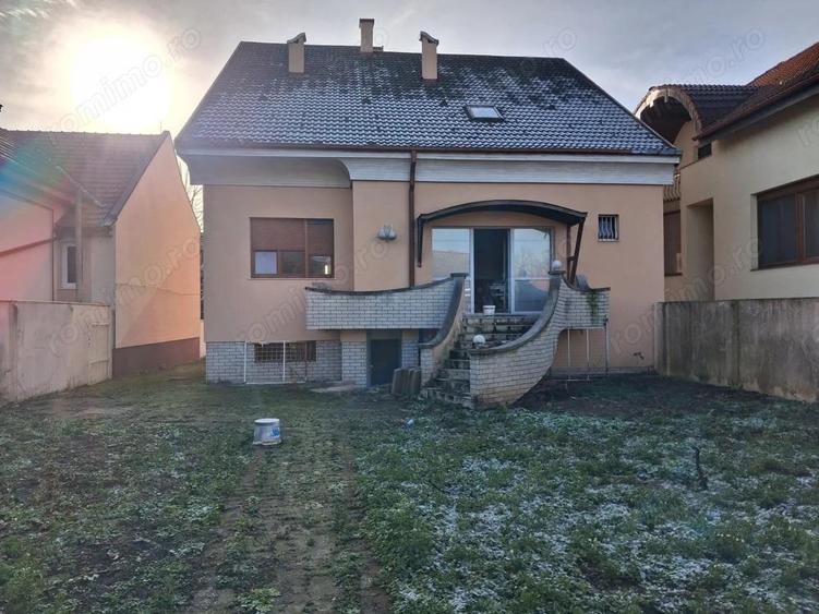 BRASADAS vinde casa RENOVATA partial 8 cam. 6 ari TITULESCU. - 1