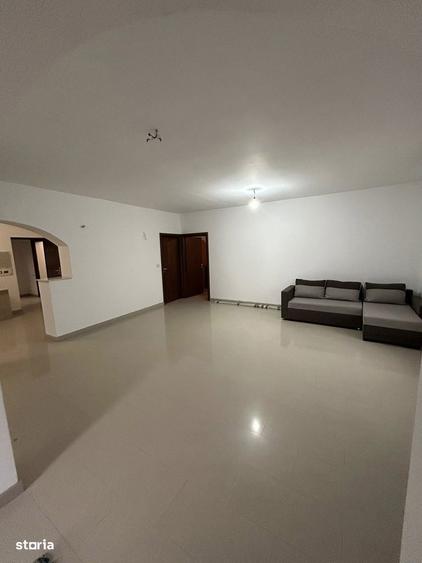 De vanzare casa ?i teren, suprafata teren de 1090mp, P+E - 16