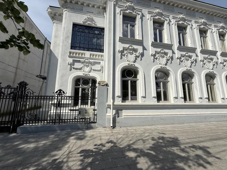 Clădire emblematica Piața Traian - 3