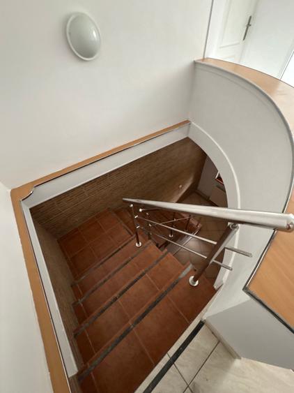 Vila ideala pentru sediu firma sau 2 familii - 5