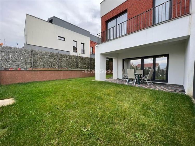 Duplex cu 4 camere în Europa Duplex cu 4 camere în Europa