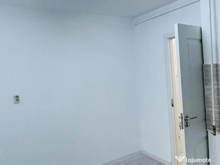 PROPRIETAR | apartament 3 camere decomandate | Centrala proprie | Str. Negru Voda - 11