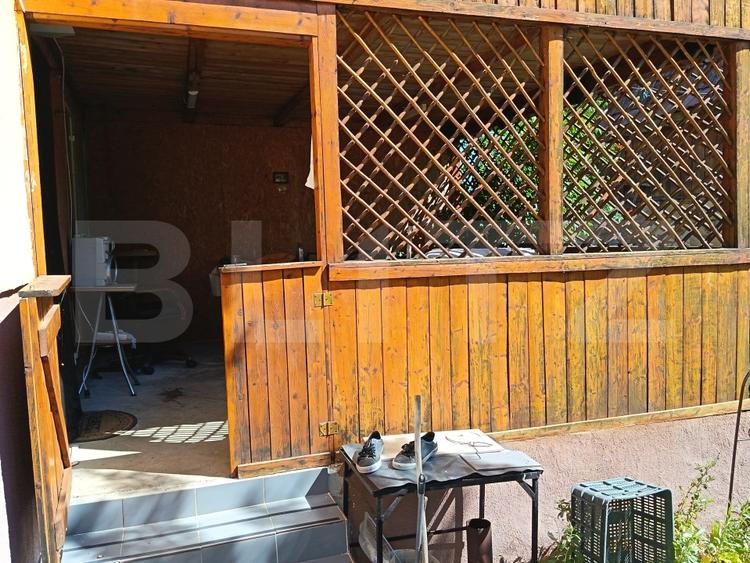 Casă individuală cu 2 camere cu Canalizare în Petrești