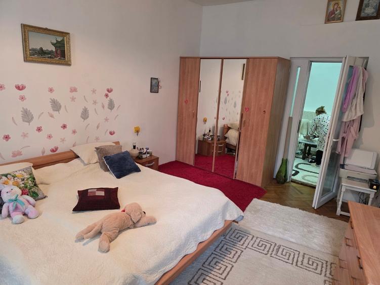 Apartament cu 2 camere semidecomandat, mobilat în Ferdinand