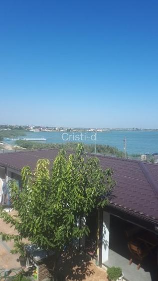 Ovidiu vile-Vila cu vedere la lac Ovidiu vile-Vila cu vedere la lac