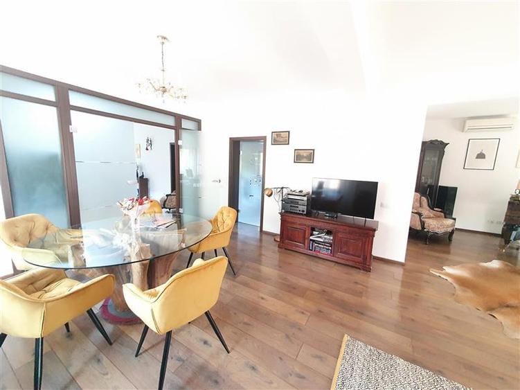 Vila la cheie, cocheta, mobilata-utilata, gradina amenajata - 2