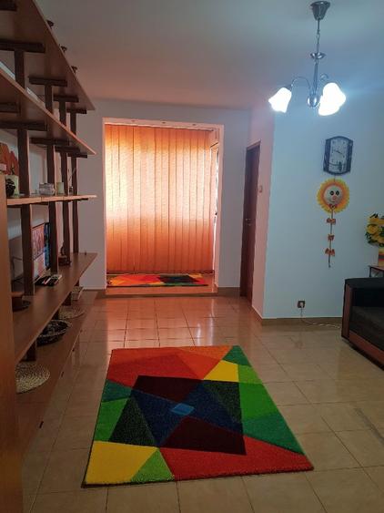 Particular ofer spre inchiriere garsoniera zona Titan, Potcoava - 3