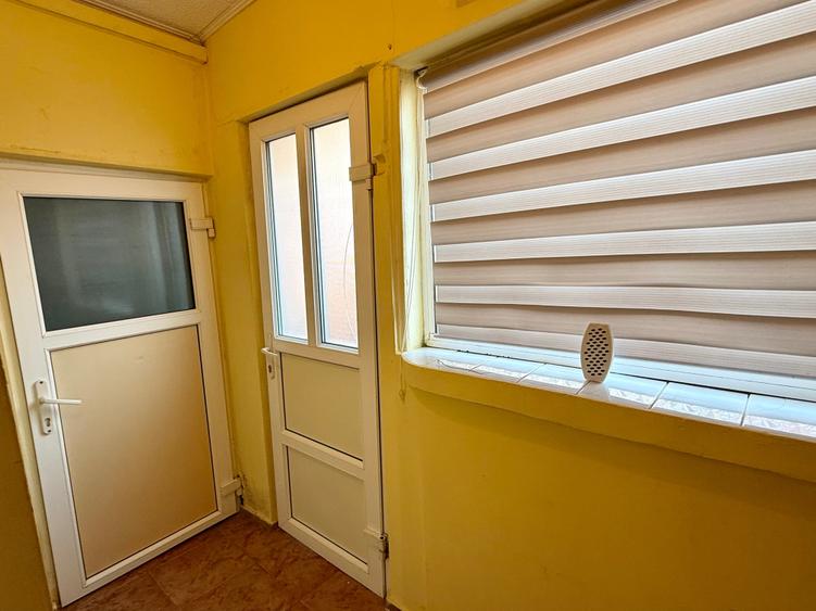 Comision 0% - Zona Stadion - Casa cu 3 camere si dependinte - 9