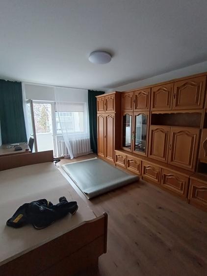 Apartament 4 camere, de vânzare, decomandat, Mănăștur, str. Brateș, etj 3/4 - 3