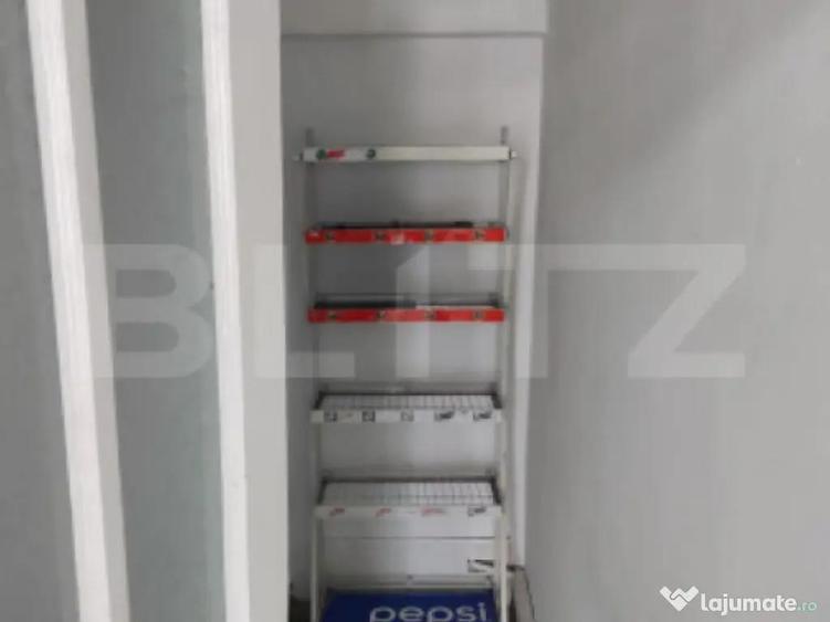 Spatiu comercial, 50 mp, zona Micro 3 - 3