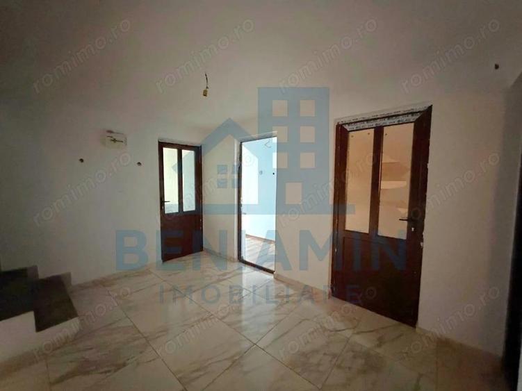Casa situata in Catargiu Baraganului P+1+M suprafata 170mp-zona buna - 5