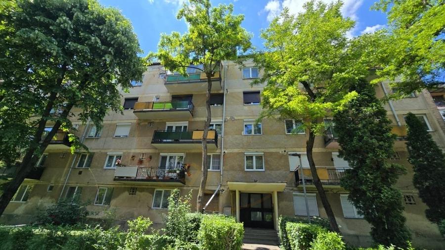 De vanzare apartament 2 camere Carpati 1 - 1