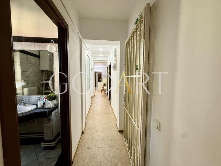 Apartament in vila | Ultracentral | 2 intrări | Garaj | Renovat - 14