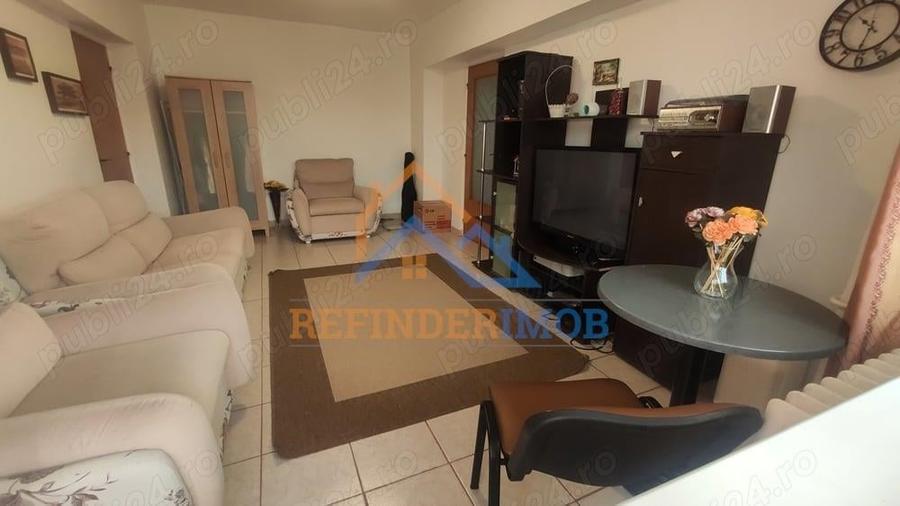 Vanzare Apartament cu 2 camere, zona Panduri - 2