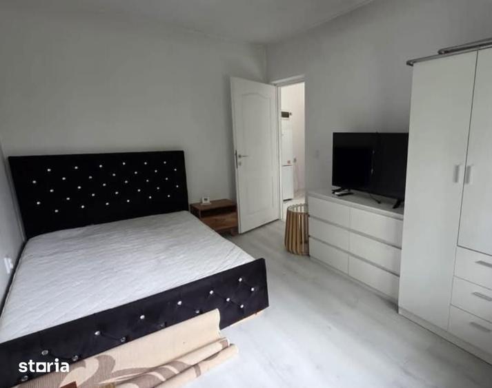 Garsonieră decomandată în Podu Roș