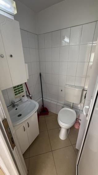 Spațiu comercial, de 81.389999389648 mp, în Mănăștur