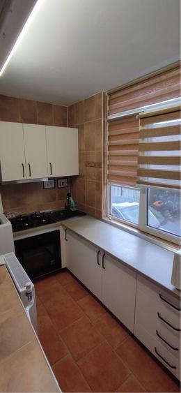 Se inchiriaza apartament cu 2 camere - 4