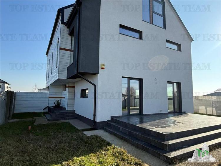 Vila premium cu panouri fotovoltaice la 15 minute de capitala - 11