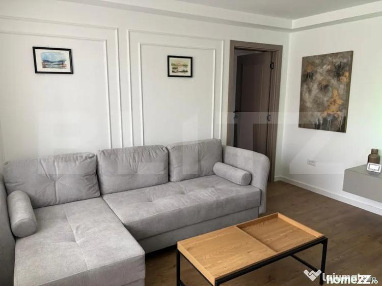 Apartament cu 4 camere semidecomandat în Universității