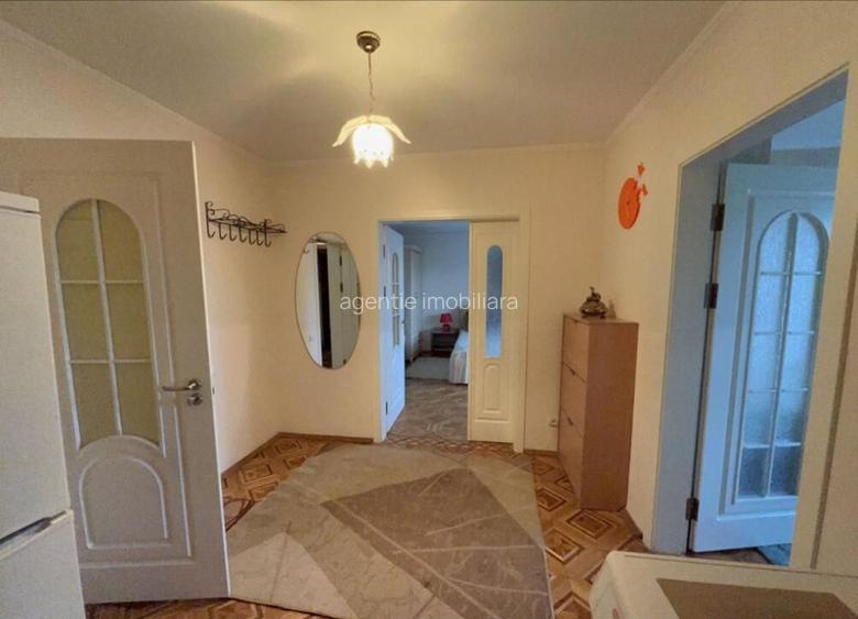 Apartament cu 2 camere zona de vest Apartament cu 2 camere zona de vest