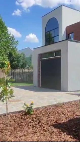 Vila moderna Balotesti-Proiect Premium cu piscina la GRI - 4