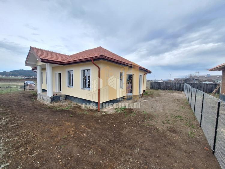 Ocazie! 2 Case individuale 4 camere Sanpetru Brasov - 3