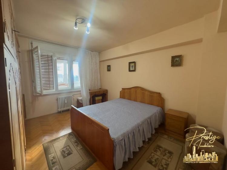 Apartament cu 3 camere de inchiriat in zona Prima Shops,Decebal-Oradea - 1