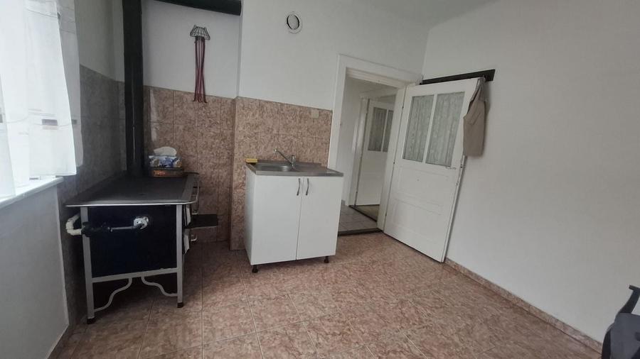 Spațiu cu potențial dublu: locuință sau sediu! - 5